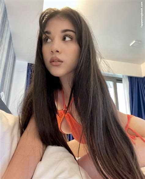 Girlylana .